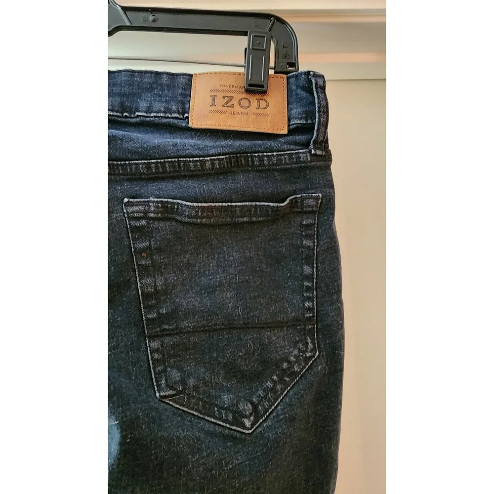 Mens IZOD‎ jeans size 30x28 slim straight 12